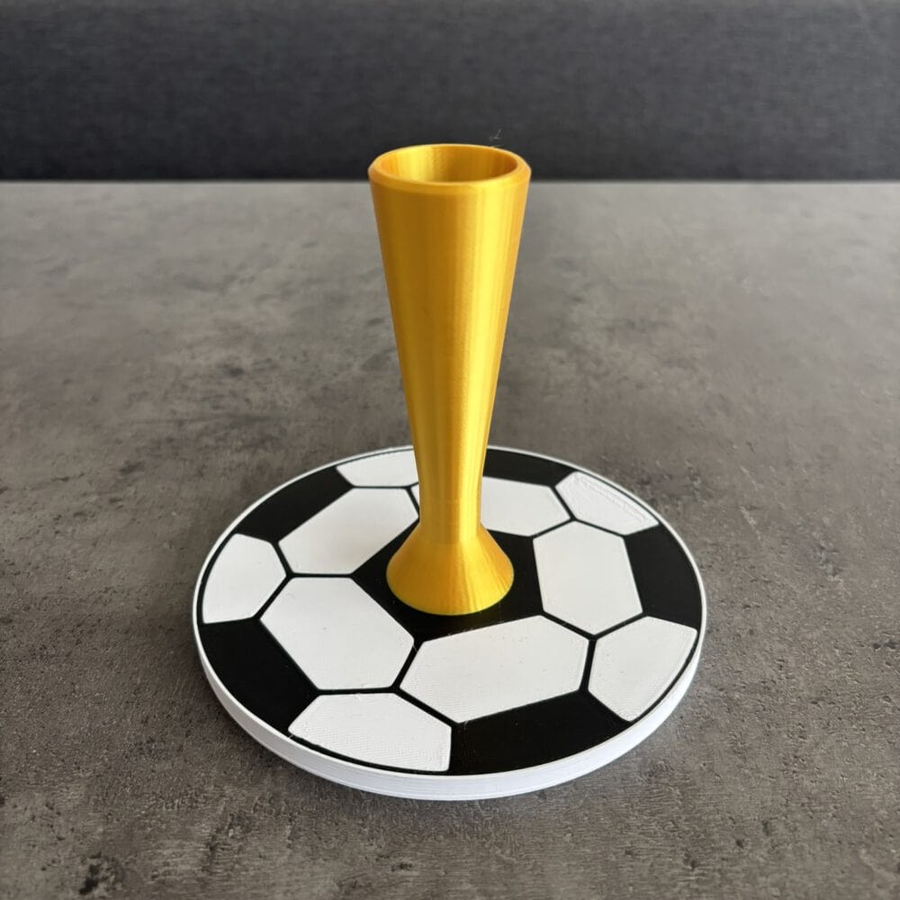 Schultütenständer Fußball mit Pokal – für kleine Champions