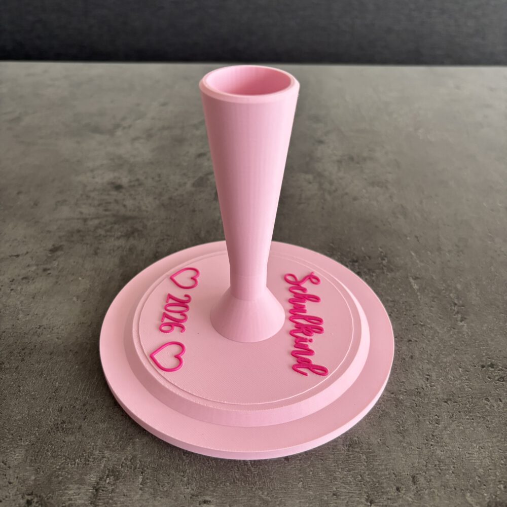 Schultütenständer „Schulkind 2026“ – stilvoll zur Einschulung